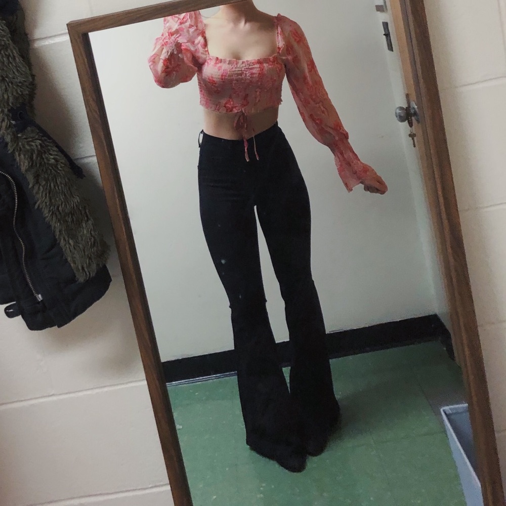 Floral long sleeve crop top